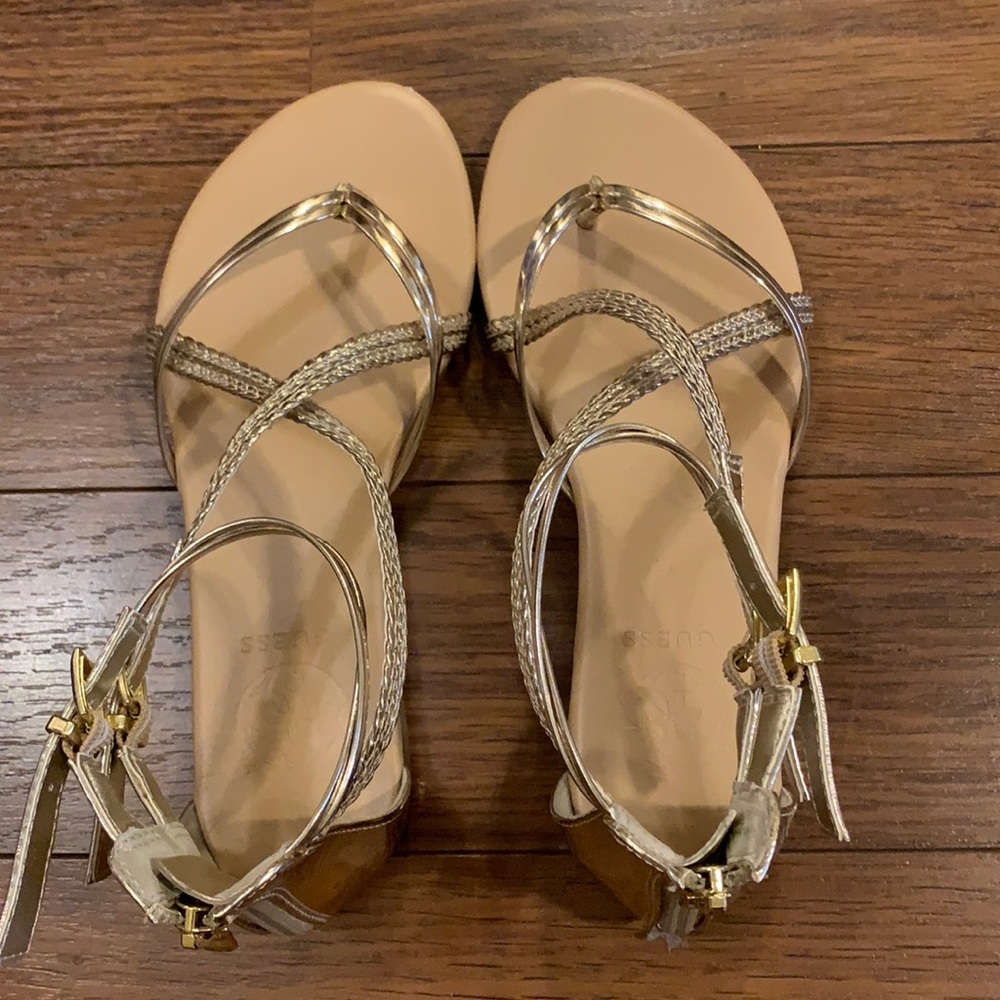 2/$15 Guess Sandal 5